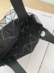 European and American trends are exquisite and compact solid color patchwork handbags - Image 12